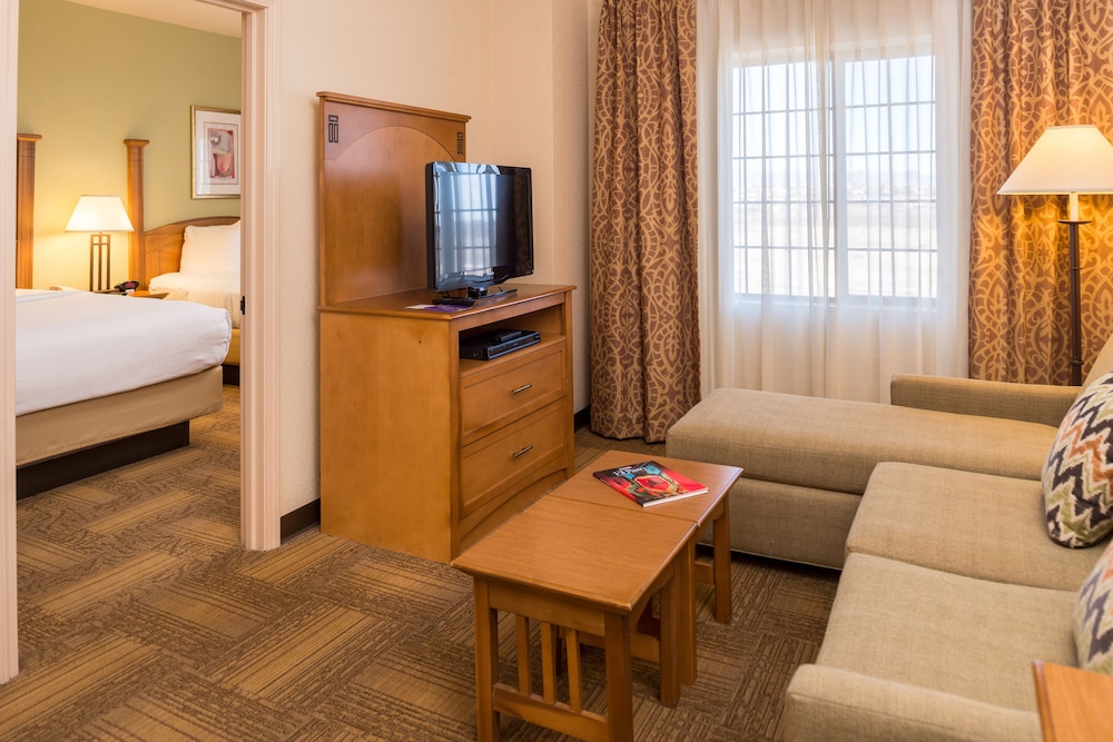 Staybridge Suites Las Cruces 43/72