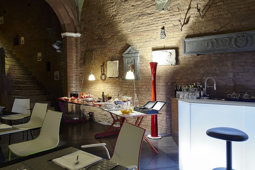 Palazzetto Rosso Hotel 63/74