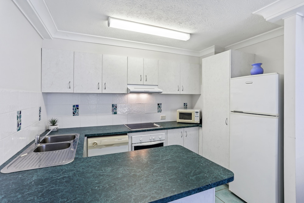 Boulevard North Holiday Apartments 30/77