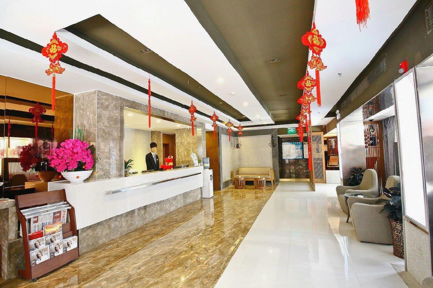 Jinjiang Inn Select (Xi'an Bell Tower North Street Metro Station) 12/67