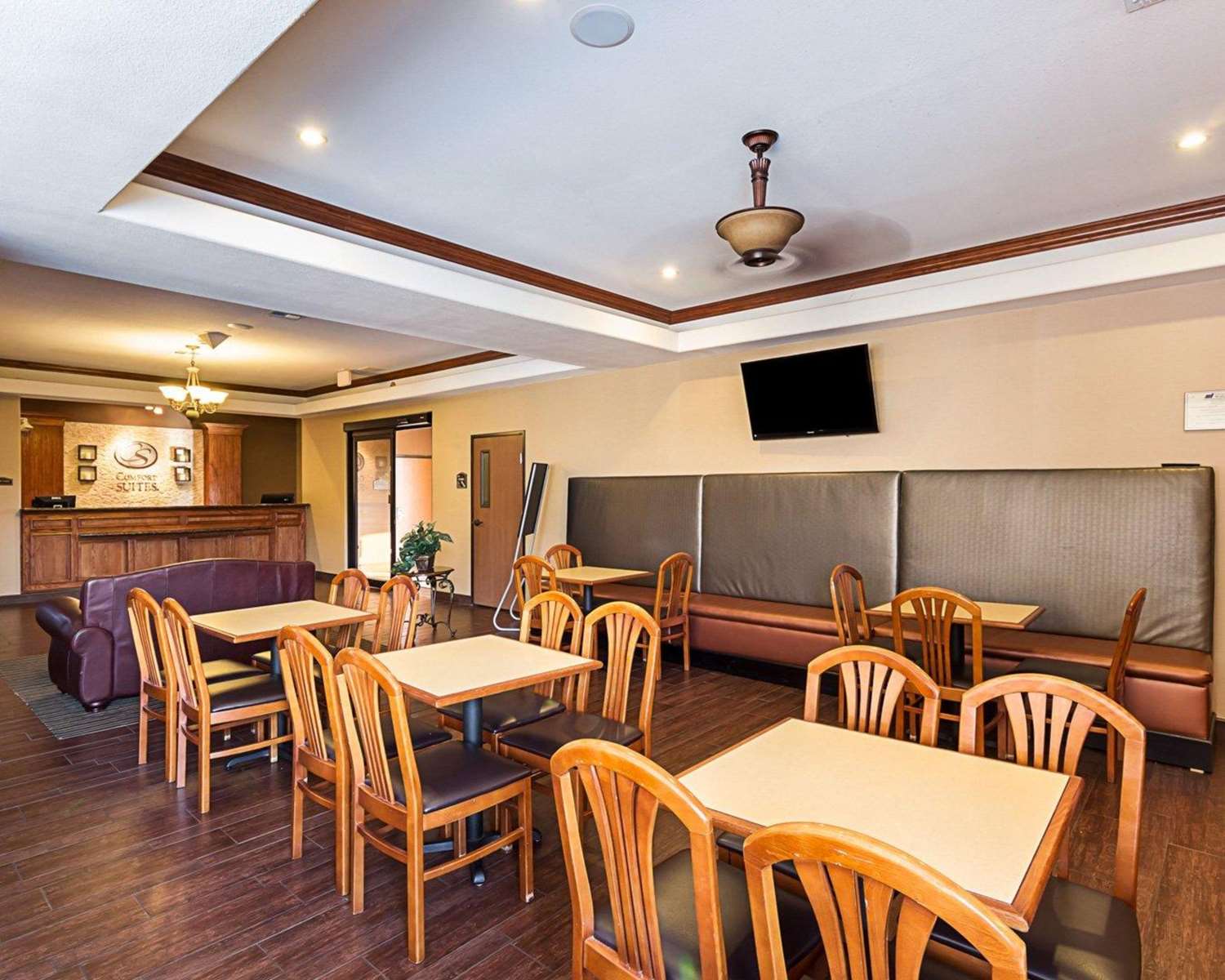Comfort Suites McAllen Airport and La Plaza Mall 11/18