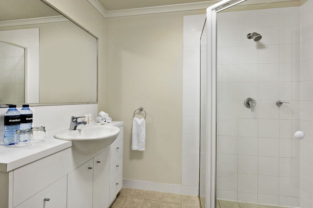 Oaks Sydney North Ryde Suites 16/20