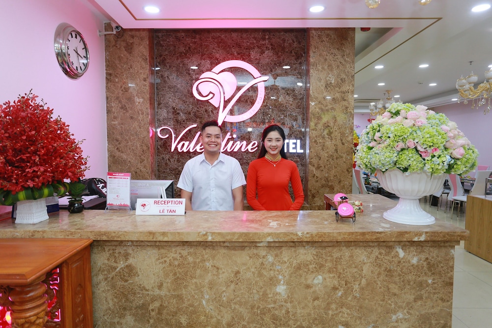 Valentine Hotel 7/50