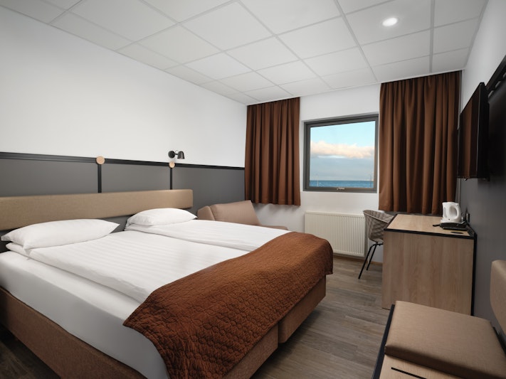 Cabin Hotel 26/71