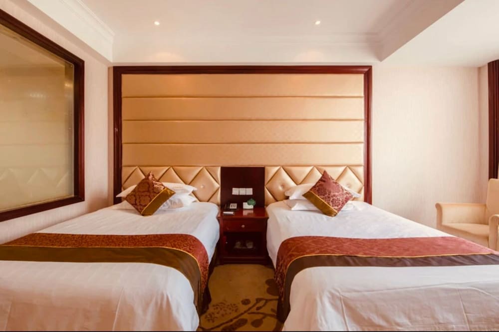 Shanghai Shahai International Hotel 12/64