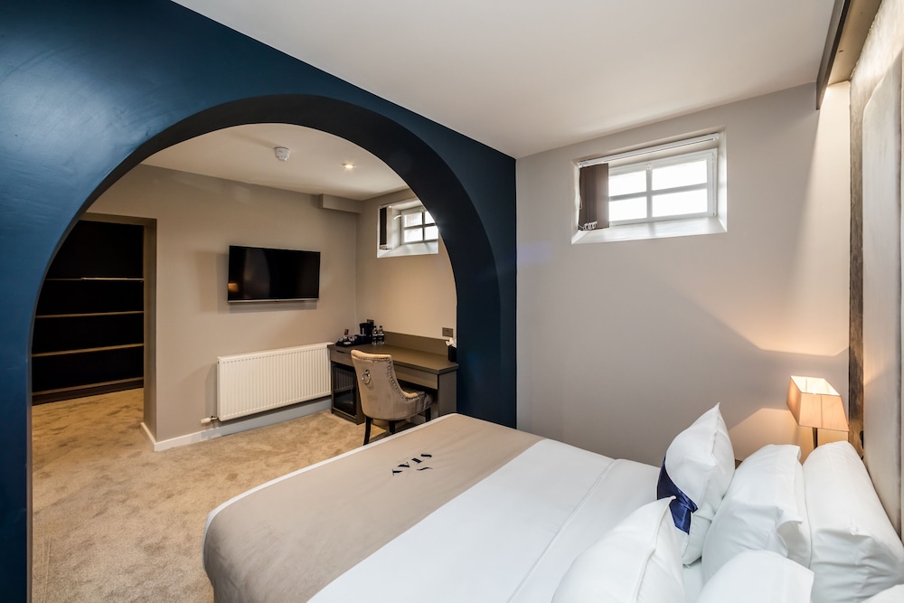 Stay Hotel 14/58