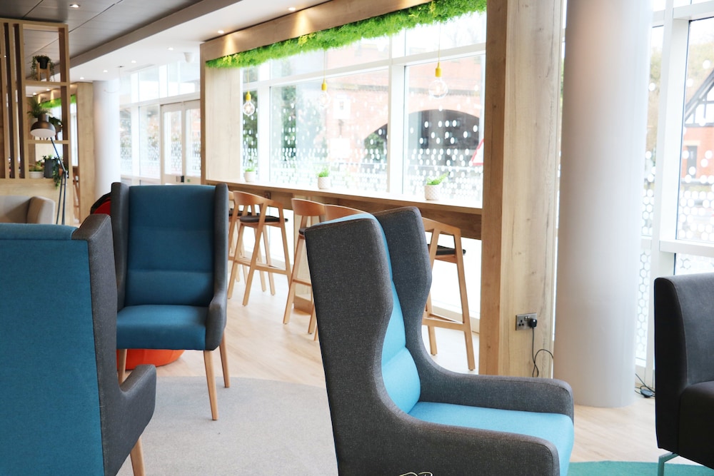 Holiday Inn Express Chester Racecourse 21/34