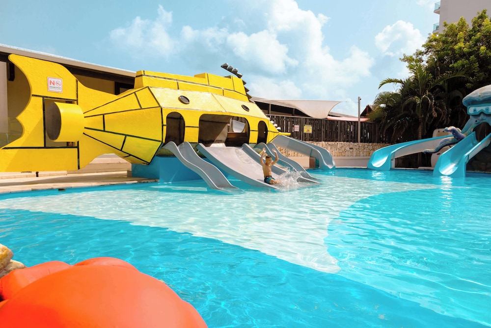 Sonesta Maho Beach Resort And Casino And Spa 60/67