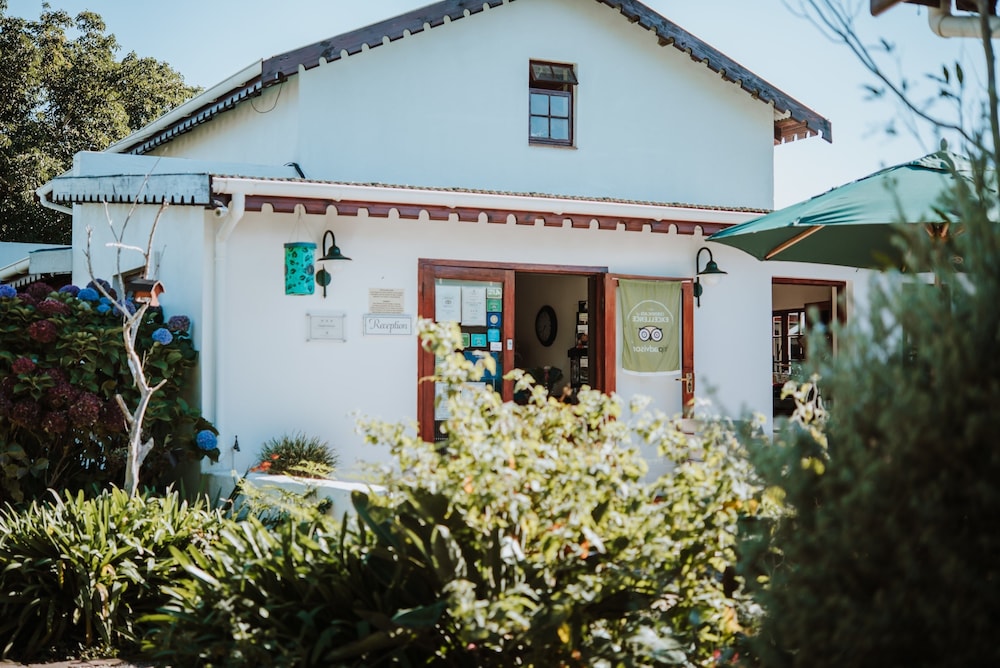 The Village Lodge 1/50