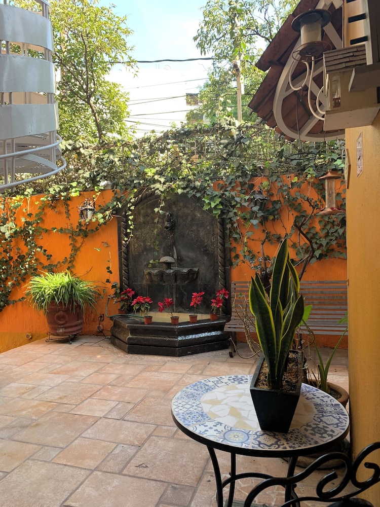 Satya Suites Hotel 36/50