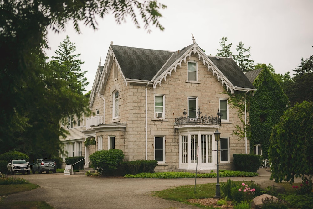 Westover Inn 10/69