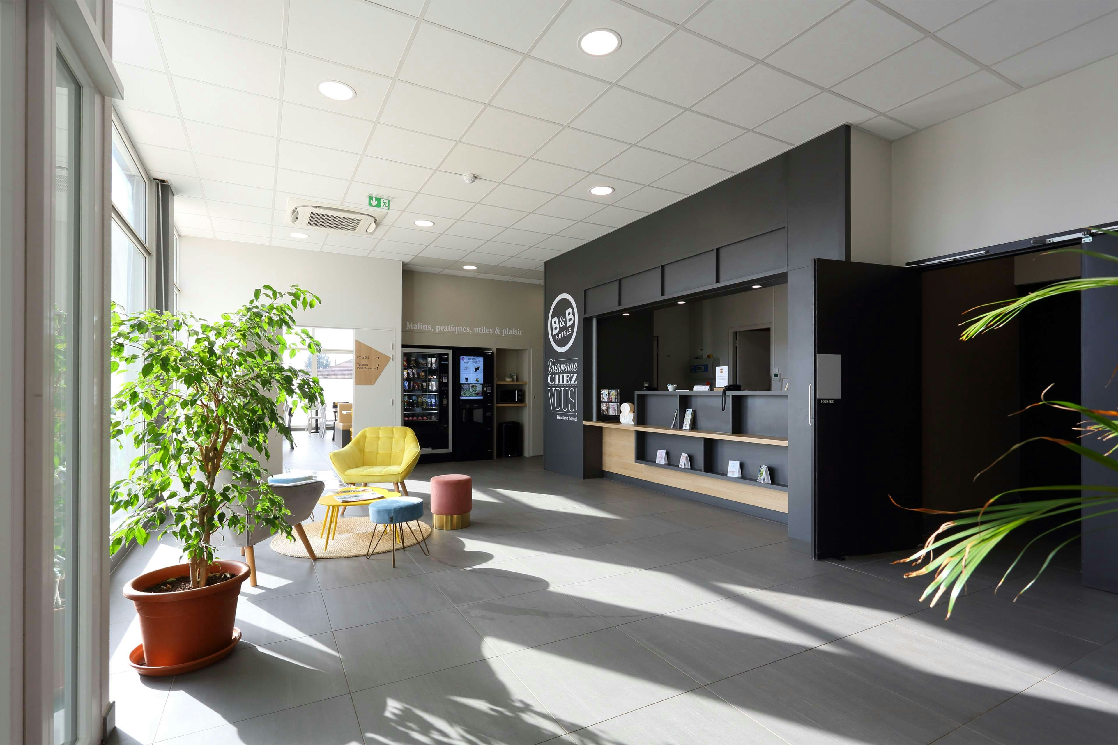 B&B HOTEL Chaumont 29/30