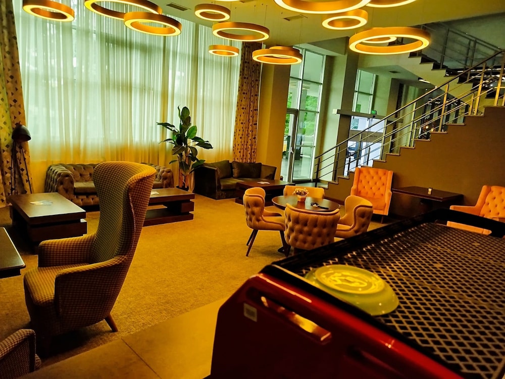 Green Tower Hotel 36/50
