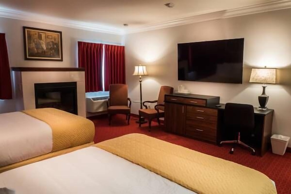 Skyline Hotel & Casino 8/29