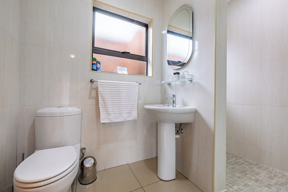 Botleng Guest House 46/50
