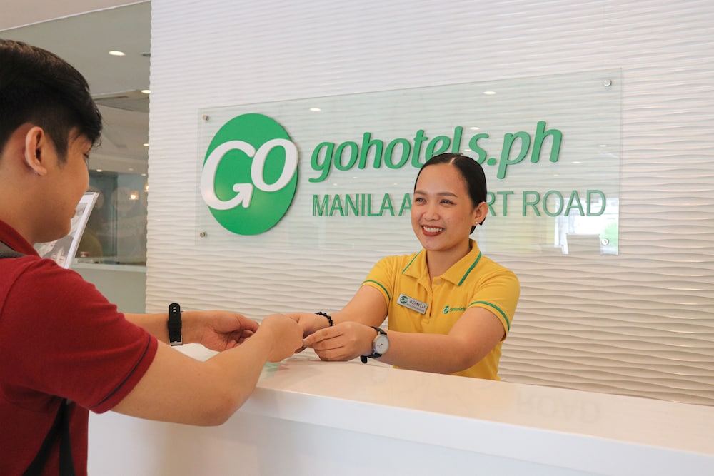 Lobby at Go Hotels Manila Airport Road, PARANAQUE