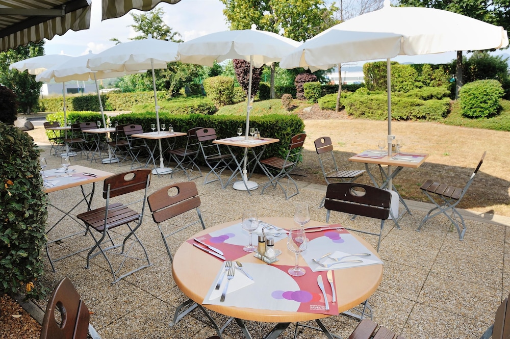 Hotel Campanile Clermont Ferrand Sud - Aubiere 46/58