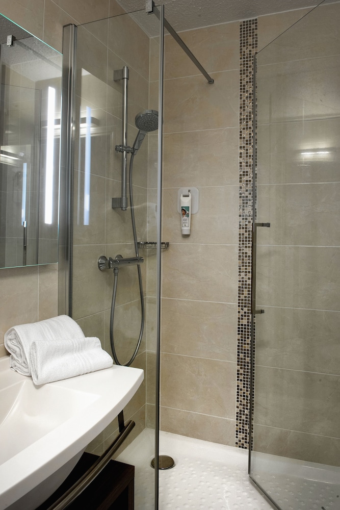 Ibis Styles Rouen Nord Barentin (Ex Ibis) 13/74