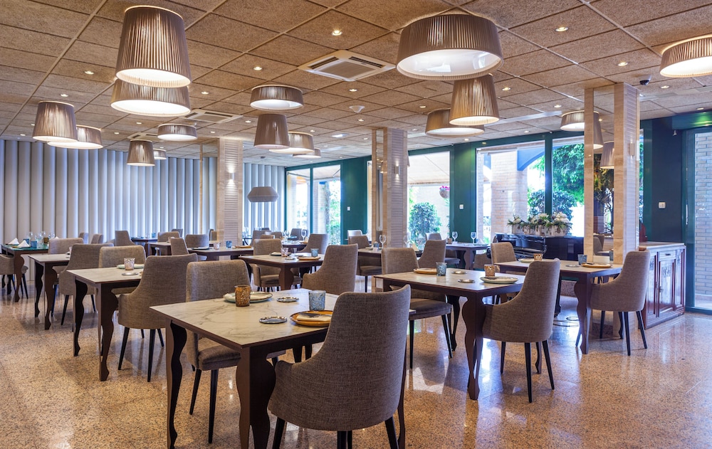 La Laguna Spa And Golf 57/66