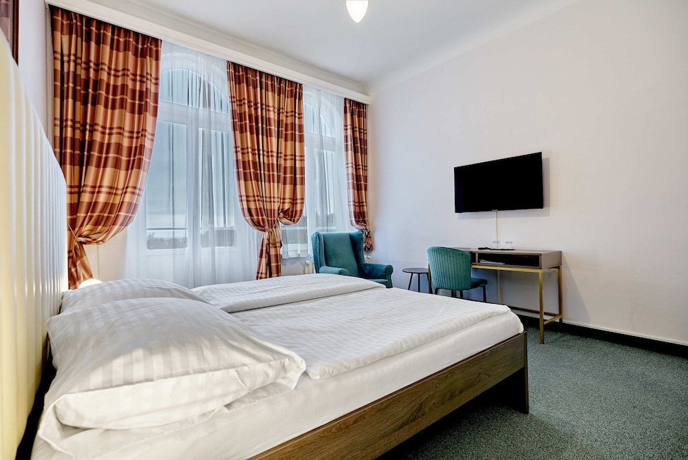Hotel Maxim 14/39