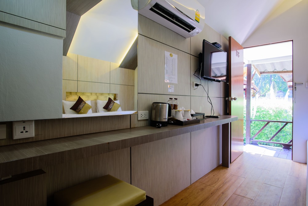 Charming Lipe Villa 6/50