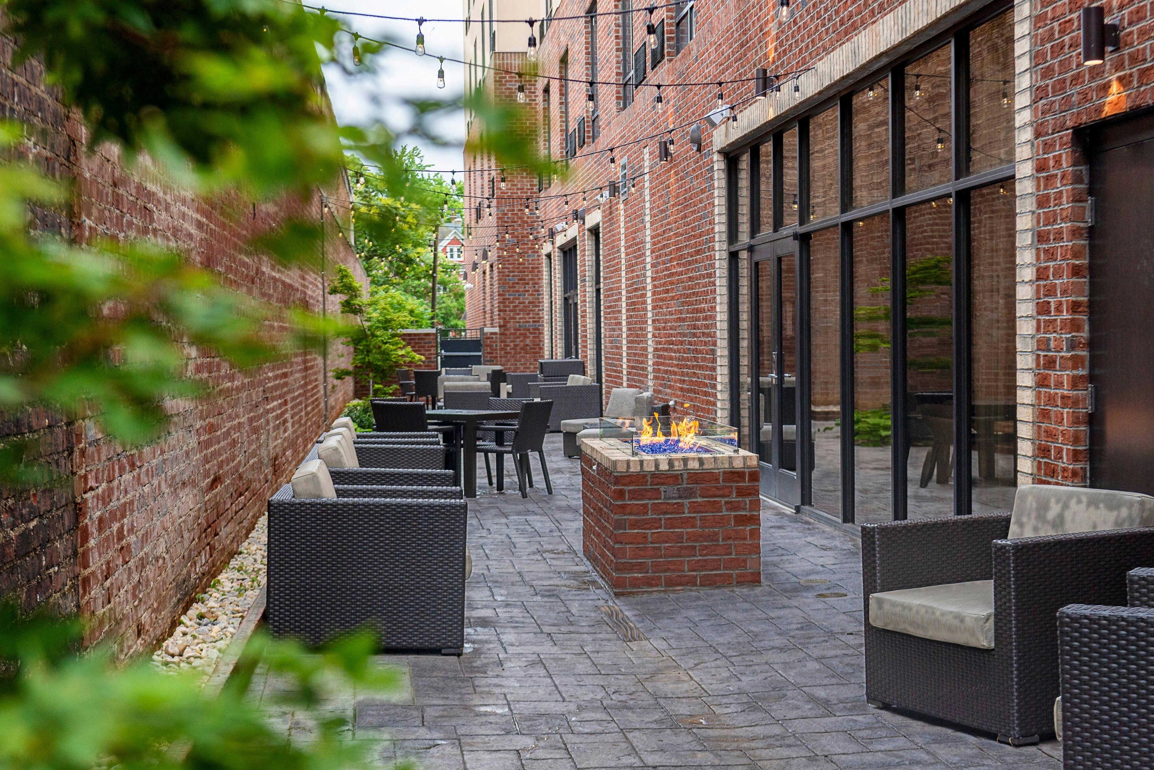 Courtyard by Marriott Winston-Salem Downtown 32/32
