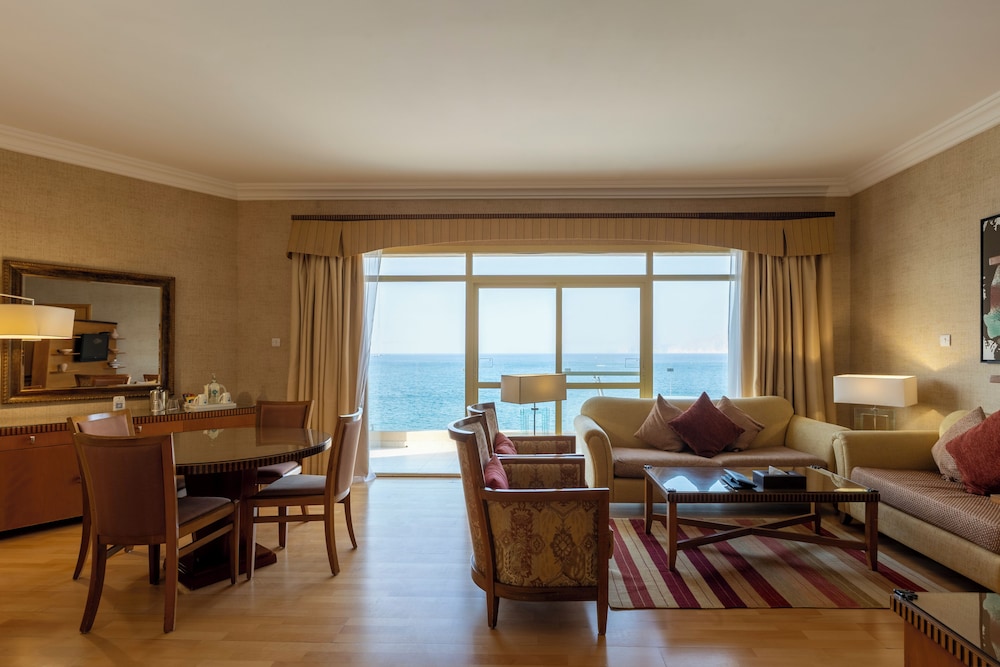 Azimut Hotel Khasab 31/42