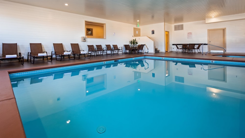 Best Western Inn & Suites Ontario 3/33