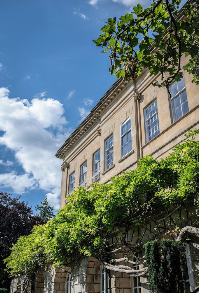 Bailbrook House 2/75