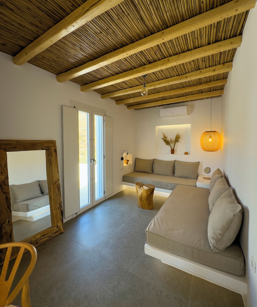 Perigiali Rooms 19/58