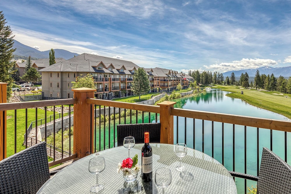Bighorn Meadows Resort 48/68
