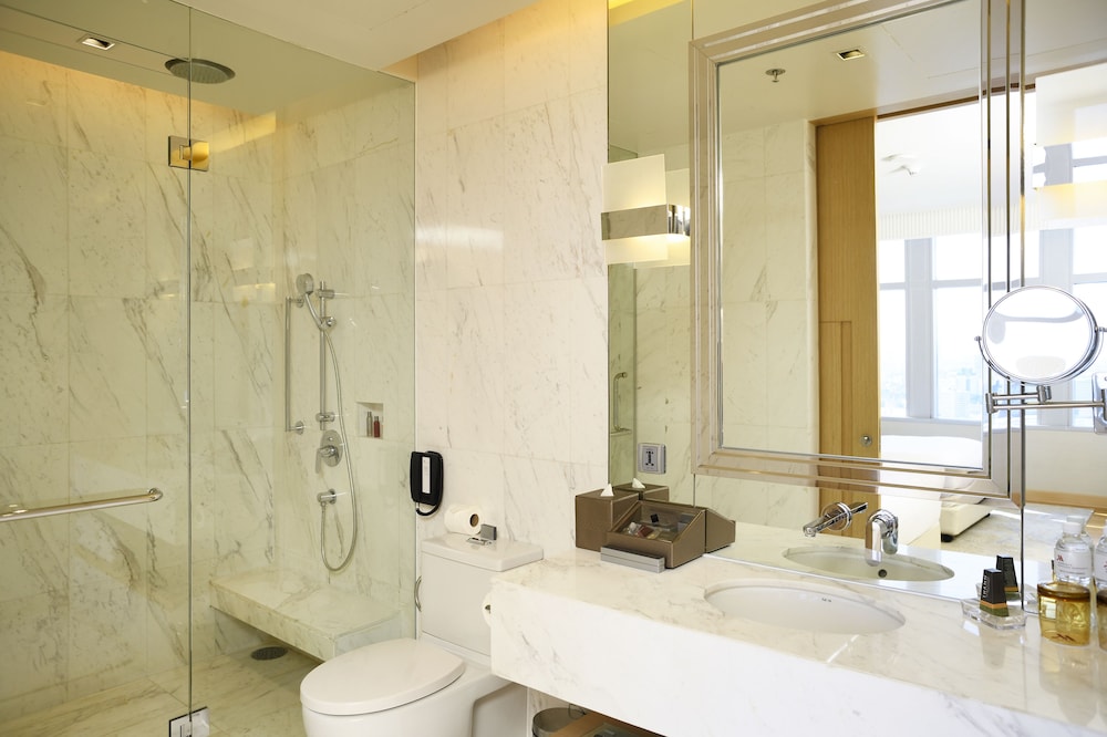 Marriott Bangkok Sukhumvit Hotel 45/46