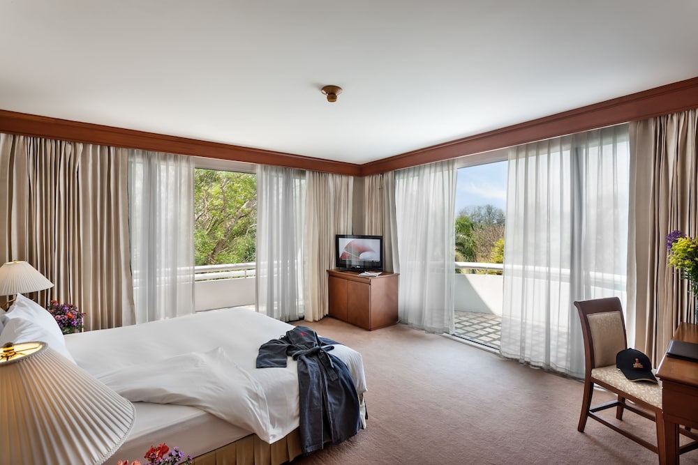 The Royal Chiang Mai Golf Resort 24/75