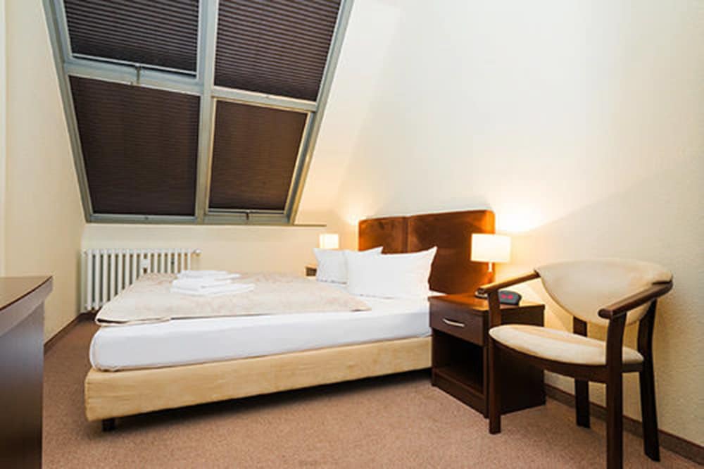 Upper Room Hotel 18/73