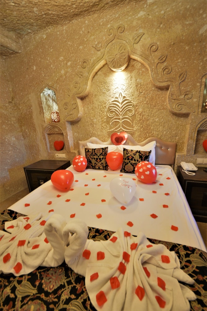 Dedeli Konak Cave Hotel 24/24