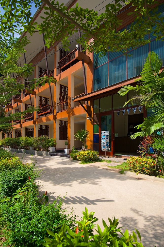 Wind Beach Resort 1/51