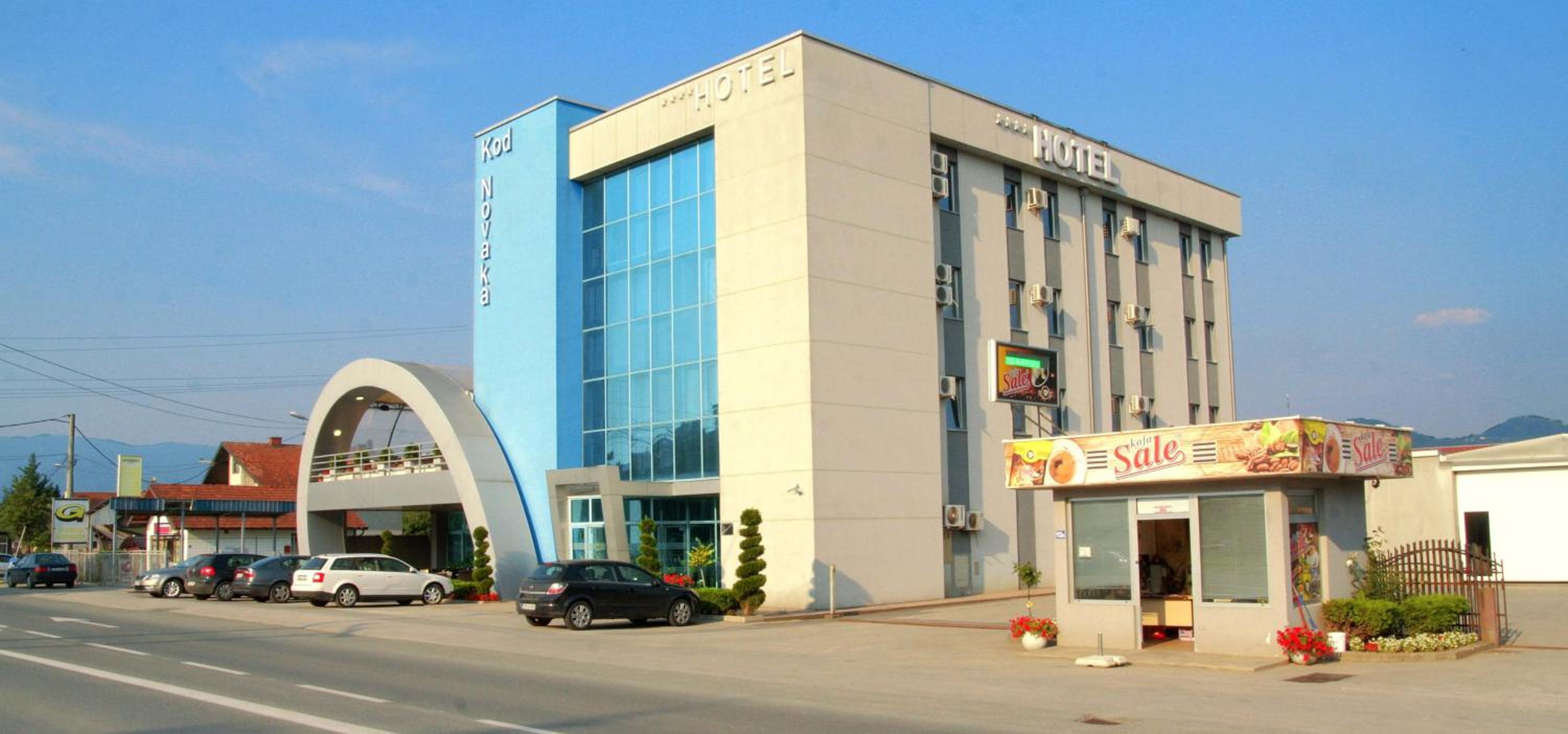 Novak Hotel 34/37