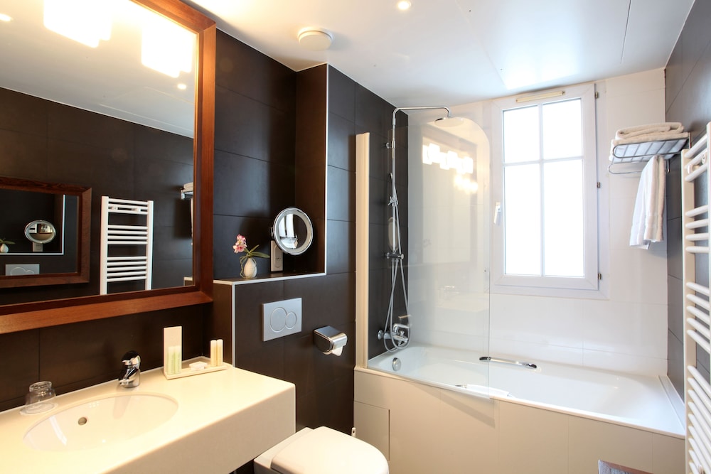Solly Hotel Paris 50/50