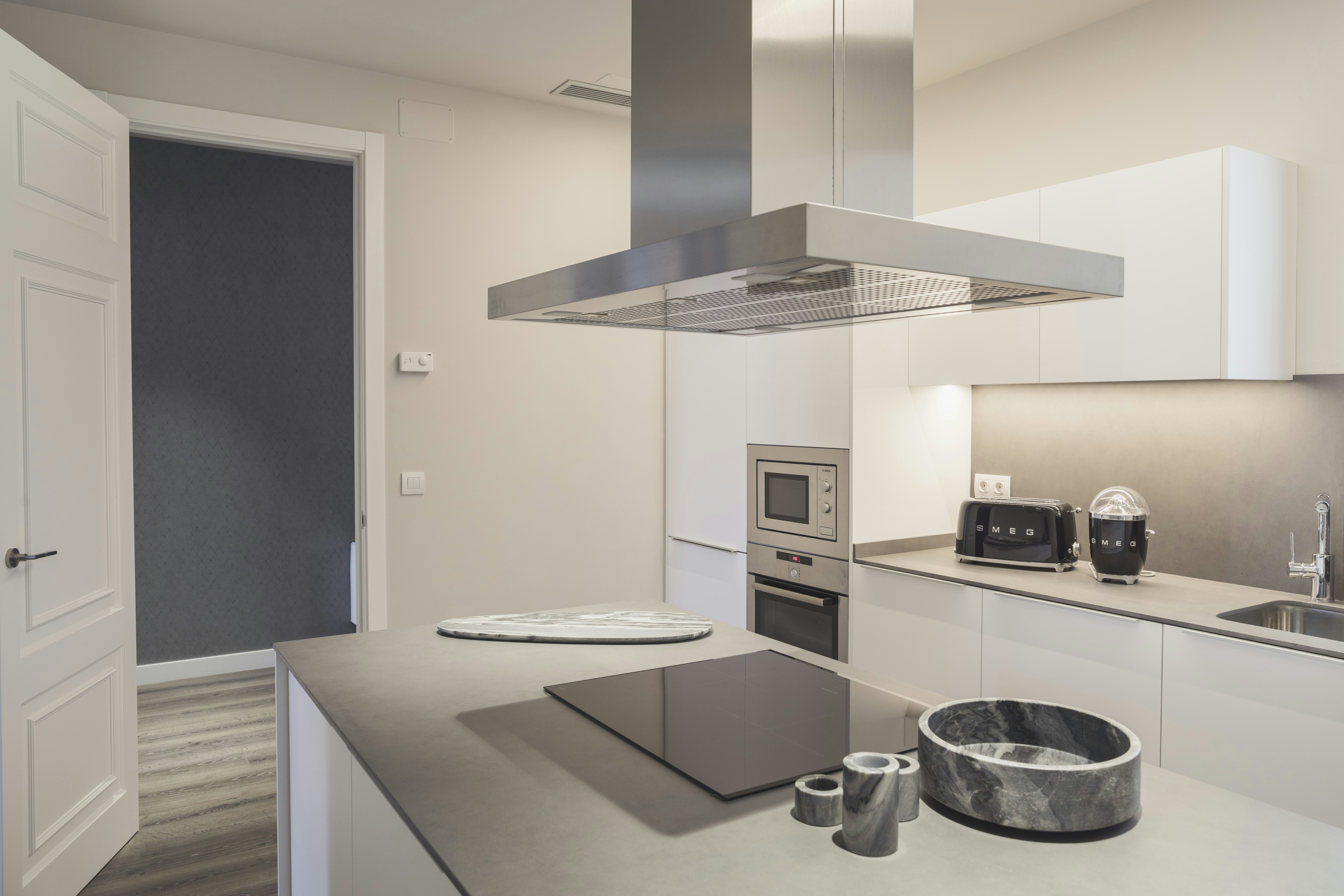 CASAGRAND LUXURY SUITES 75/76
