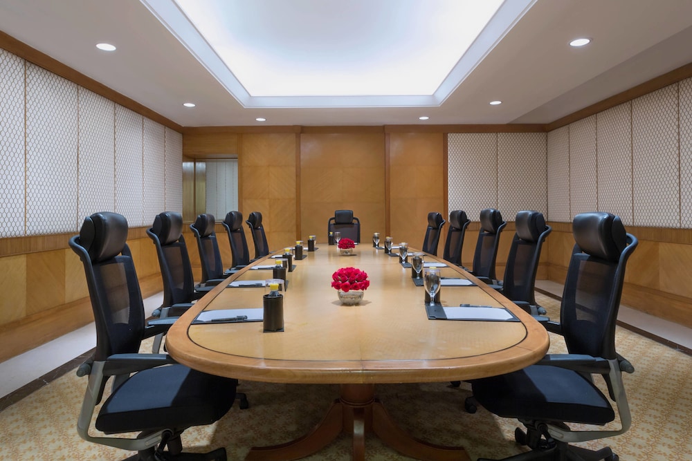 Sheraton New Delhi 36/40