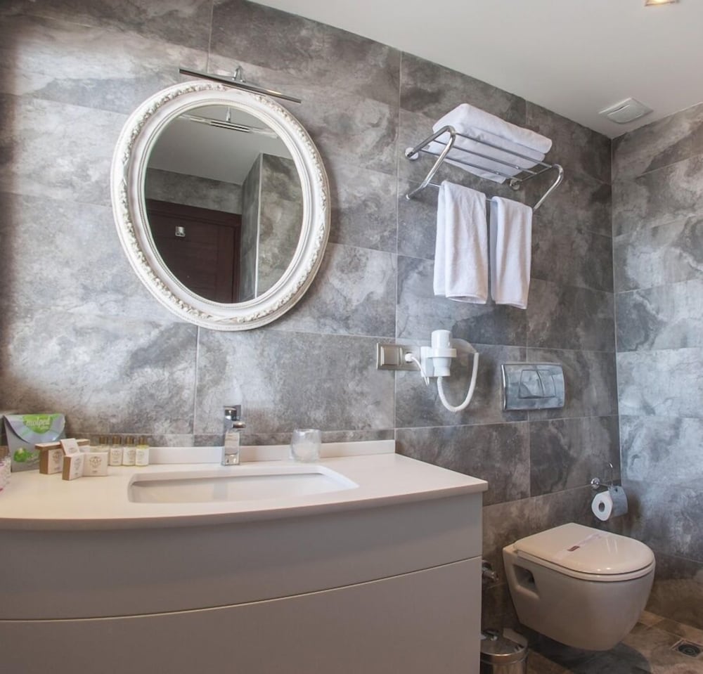 Motali Life Hotel 48/50