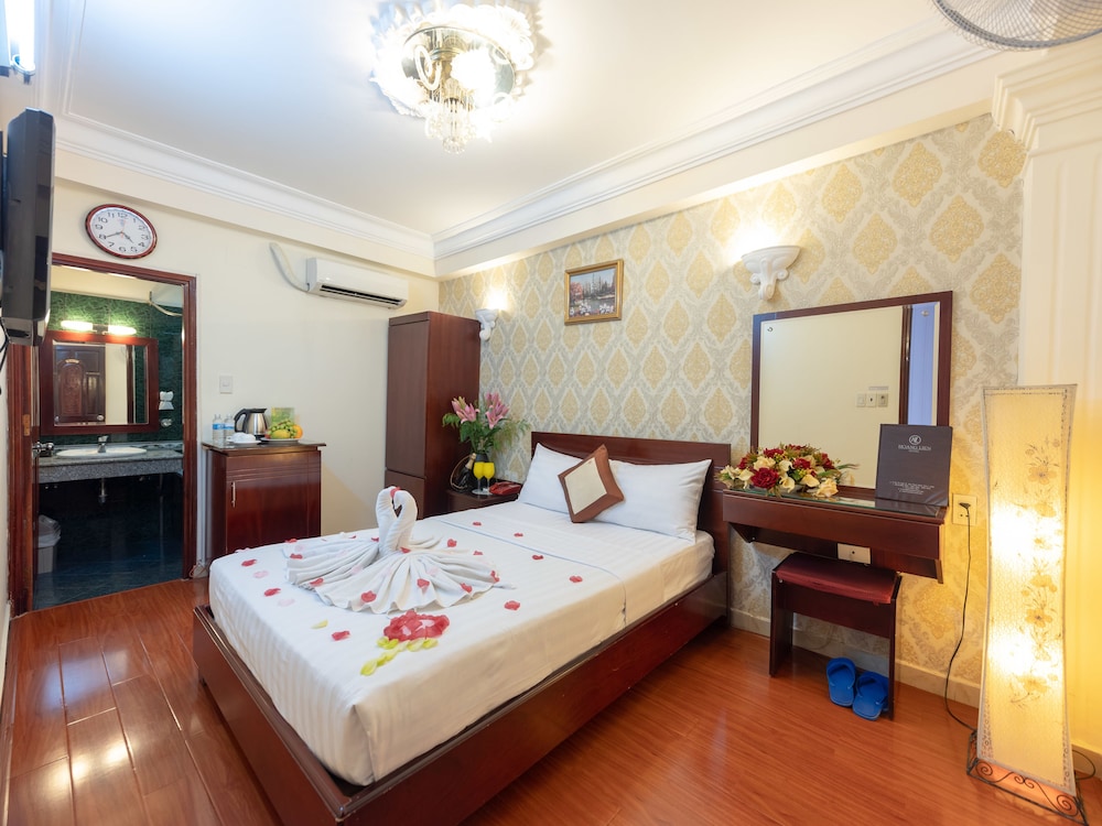 City View Hotel (ex.Hoang Lien Hotel) 16/49