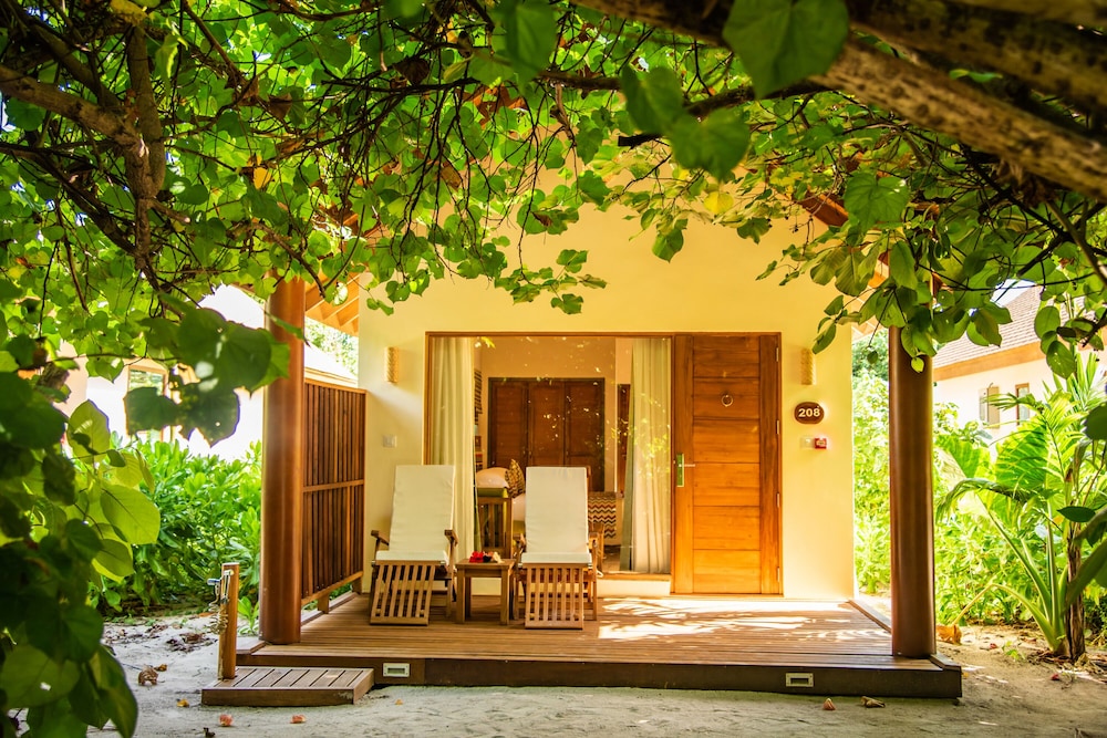 Reethi Faru Resort 9/114