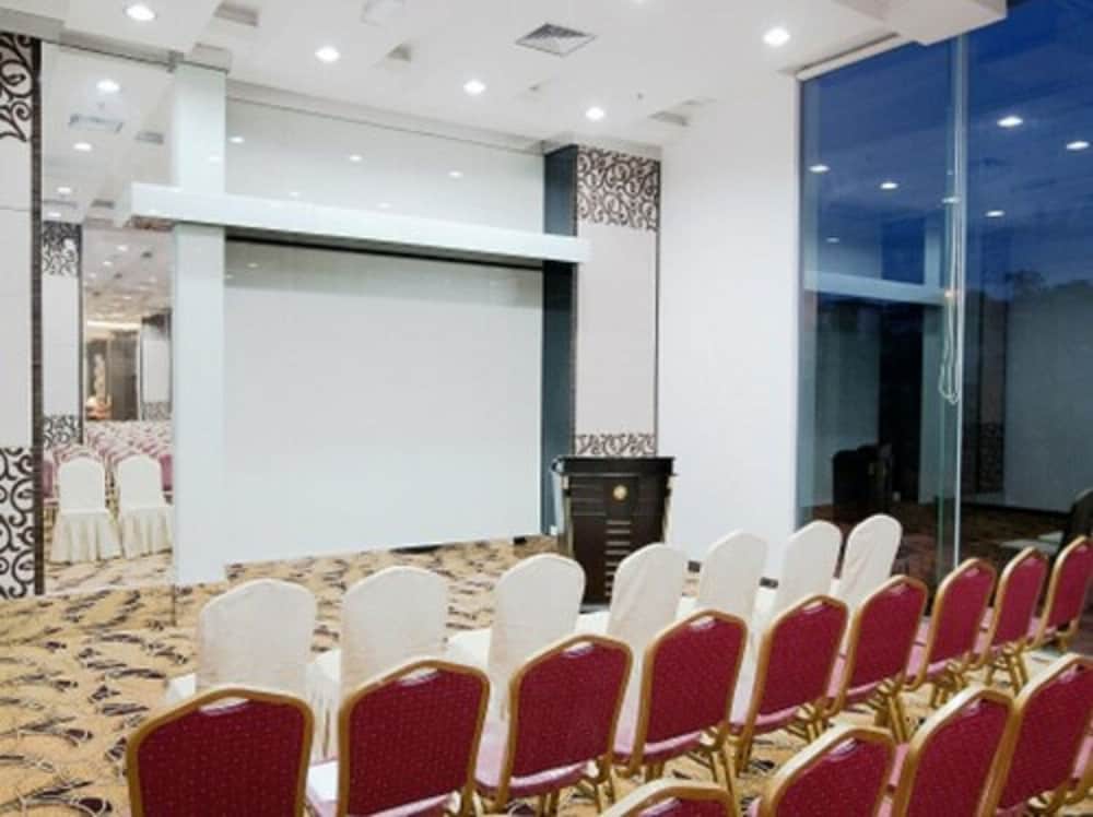 Kingston Hotel 18 AT Kuala Lumpur Sri Damansara 22/25