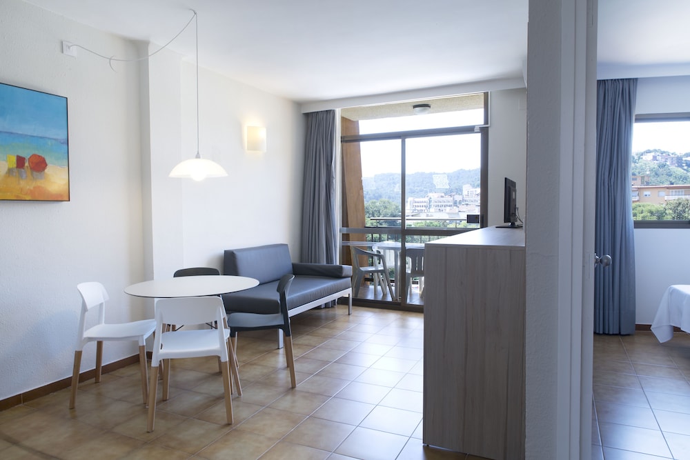 Aparthotel GHT Tossa Park 19/50