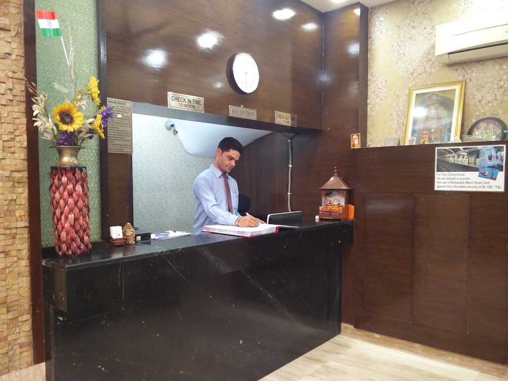 RUPAM HOTEL 6/72