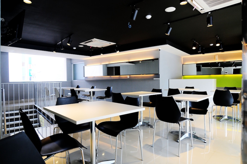 Swift Inn Aeropolis Jakarta 22/25