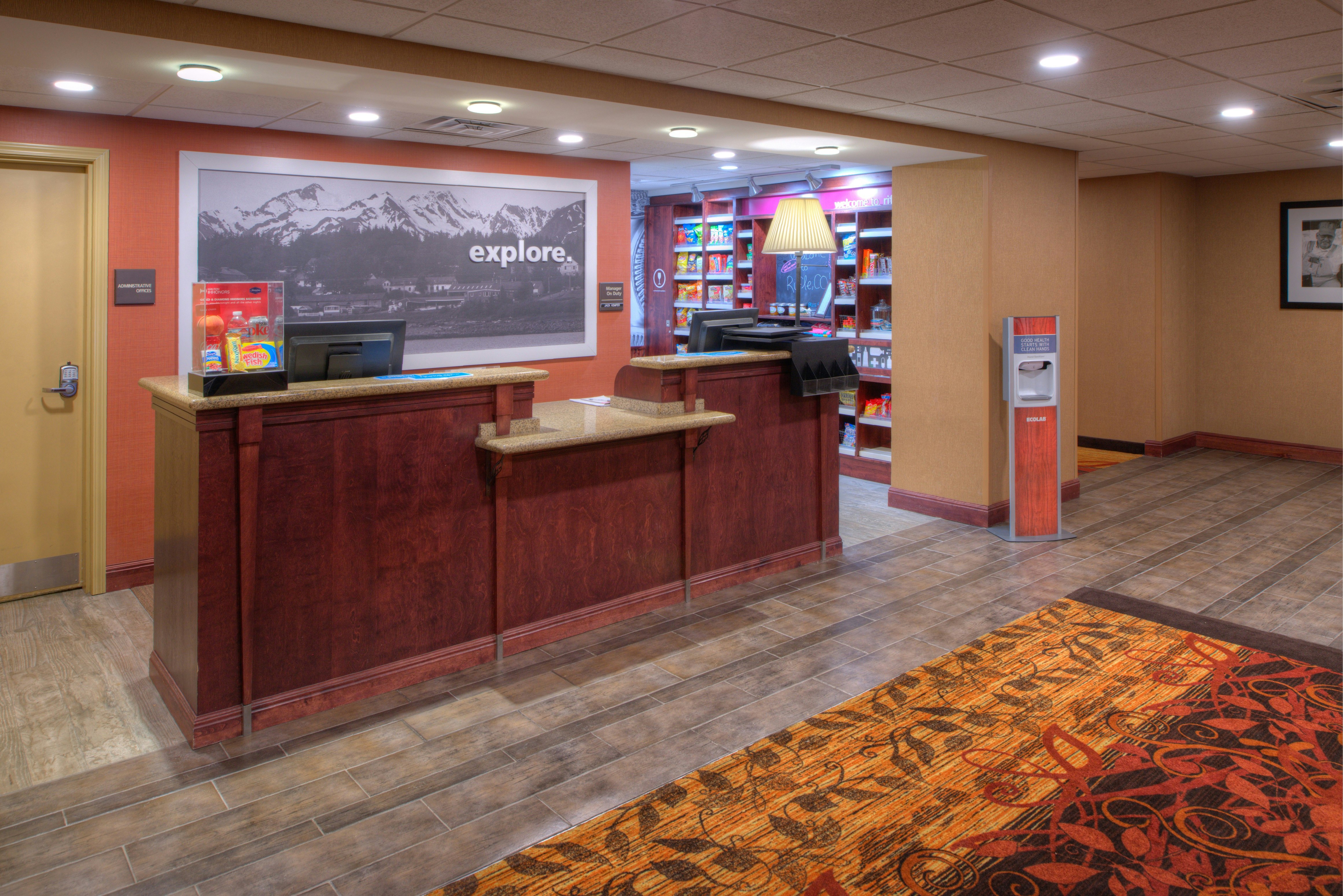 Hampton Inn & Suites Rifle 2/49