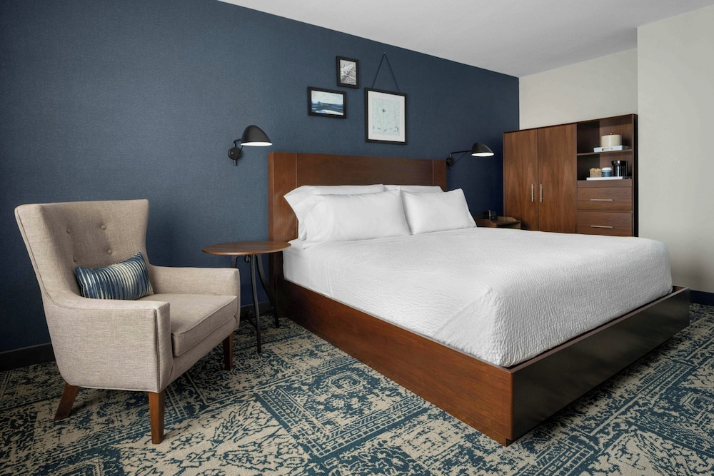 Four Points BY Sheraton Savannah Airport 2/7