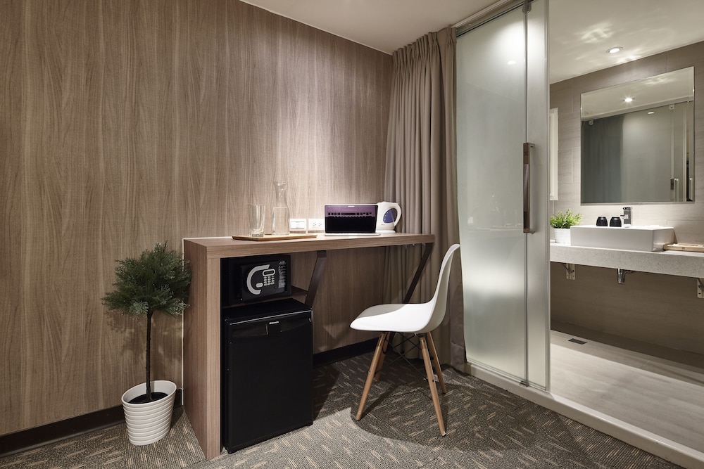 VIA HOTEL LOFT 21/28